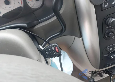 2005 Chrysler Town & Country Touring z USA, uszkodzony, nr VIN 2C4GP54LX5R347585